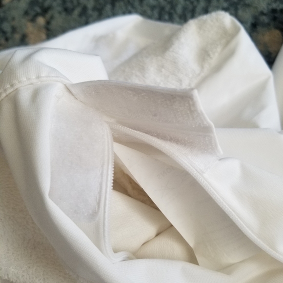 Crib sheet and mattress encasement - Picture 3 of 6